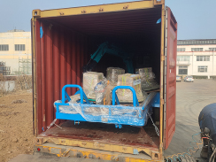 沃爾華集團(tuán)2臺小型挖掘機(jī)出口北美地區(qū)
